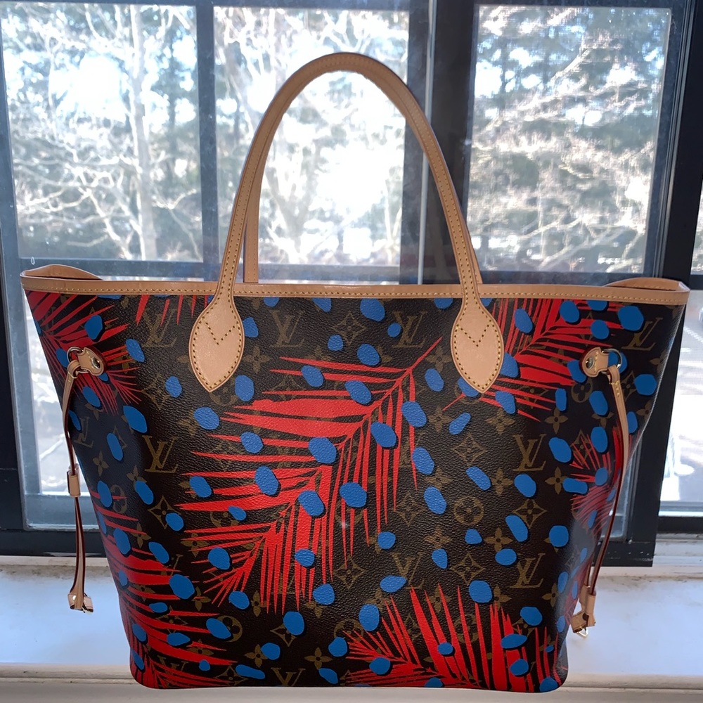 💕Sold 💕Louis Vuitton Monogram jungle nerverfull